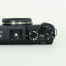 FUJIFILM X-M1 ボディ ブラック