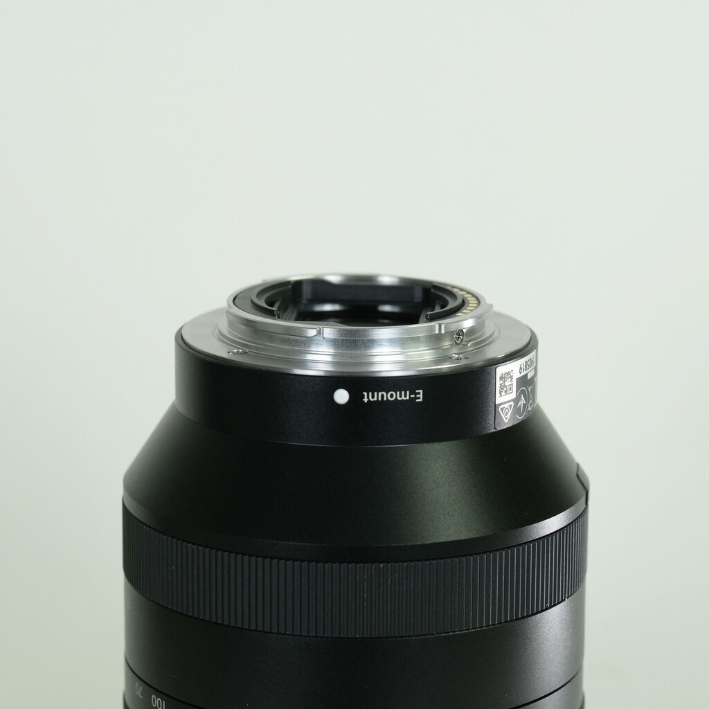 SONY FE 24-240mm F3.5-6.3 OSS SEL24240