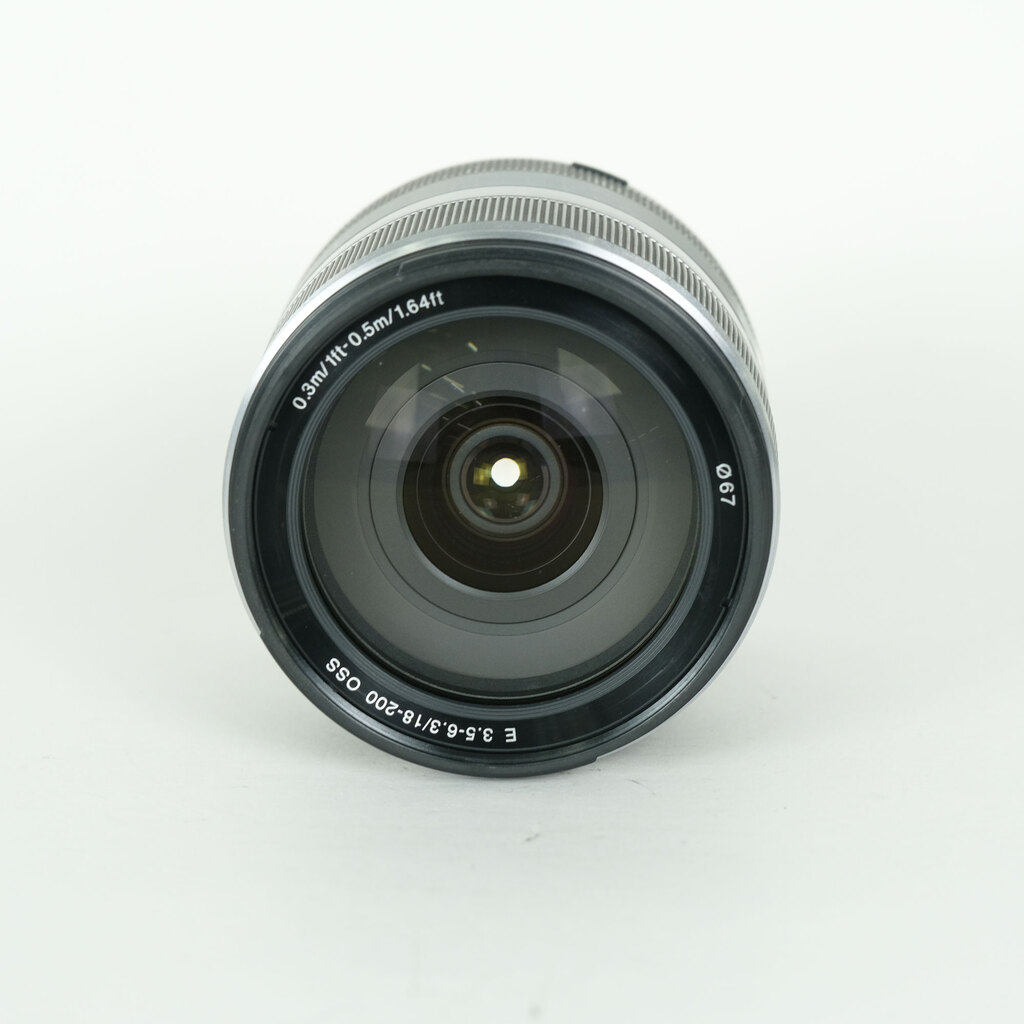 SONY E18-200mm F3.5-6.3 OSS SEL18200の出品 | ONE SCENE（ワンシーン）