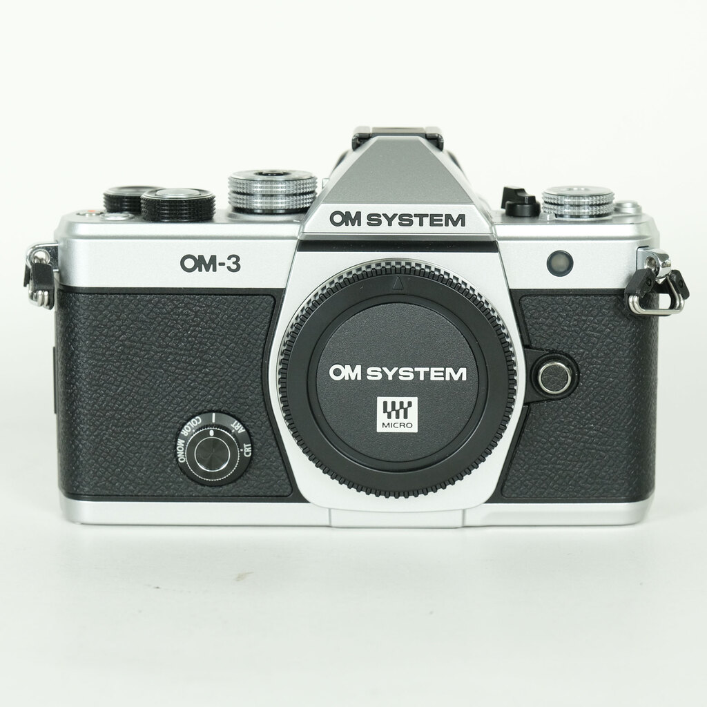 OM SYSTEM OM-3 [�{�f�B]
