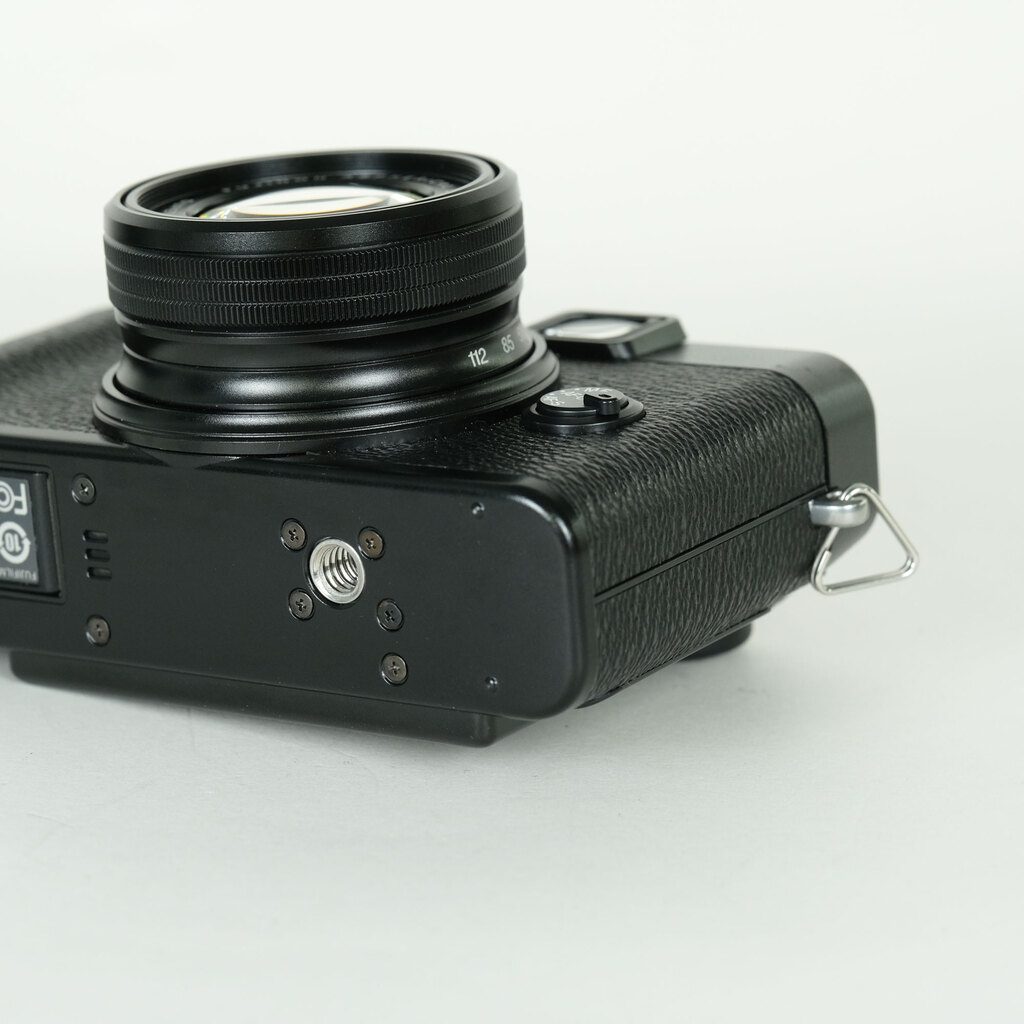 Fujifilm X10 ブラックコンパクトデジタルカメラFUJIFILMX10 FUJIFILM X10 ブラックの出品 | ONE SCENE（ワンシーン）