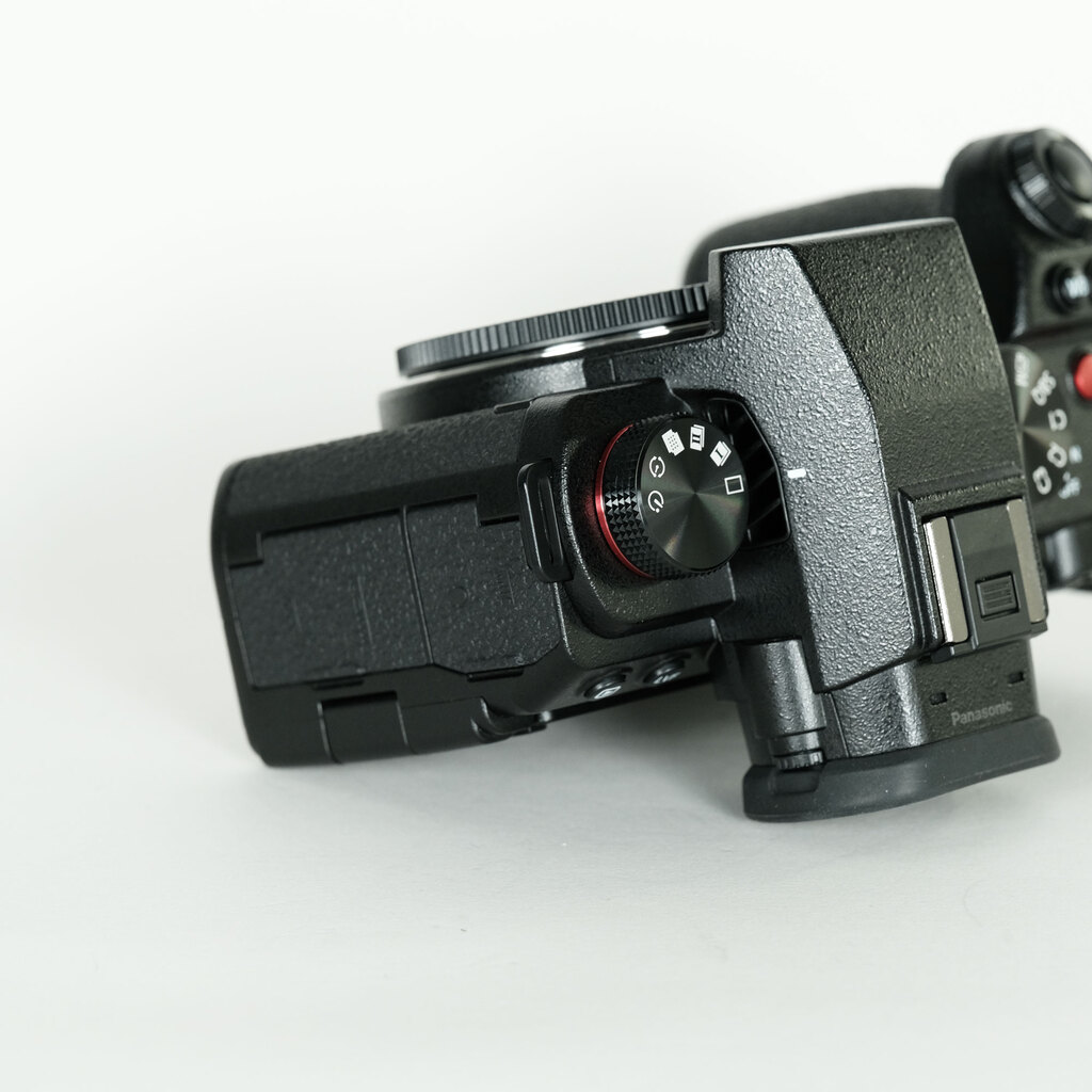 Panasonic LUMIX S5II DC-S5M2