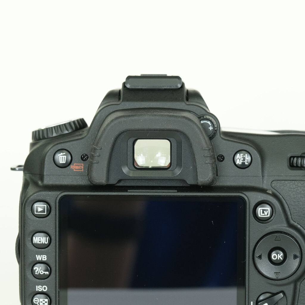 Nikon D90 ボディ