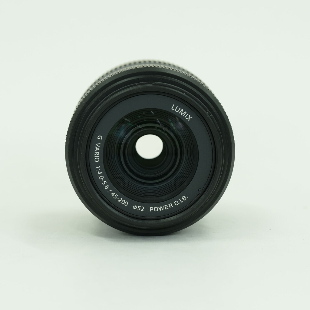 Panasonic LUMIX G VARIO 45-200mm / F4.0-5.6 II / POWER O.I.S. Panasonic LUMIX G VARIO 45-200mm / F4.0-5.6 II / POWER O.I.S.