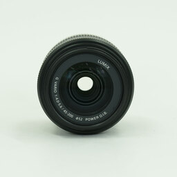 Panasonic LUMIX G VARIO 45-200mm / F4.0-5.6 II / POWER O.I.S. Panasonic LUMIX G VARIO 45-200mm / F4.0-5.6 II / POWER O.I.S.