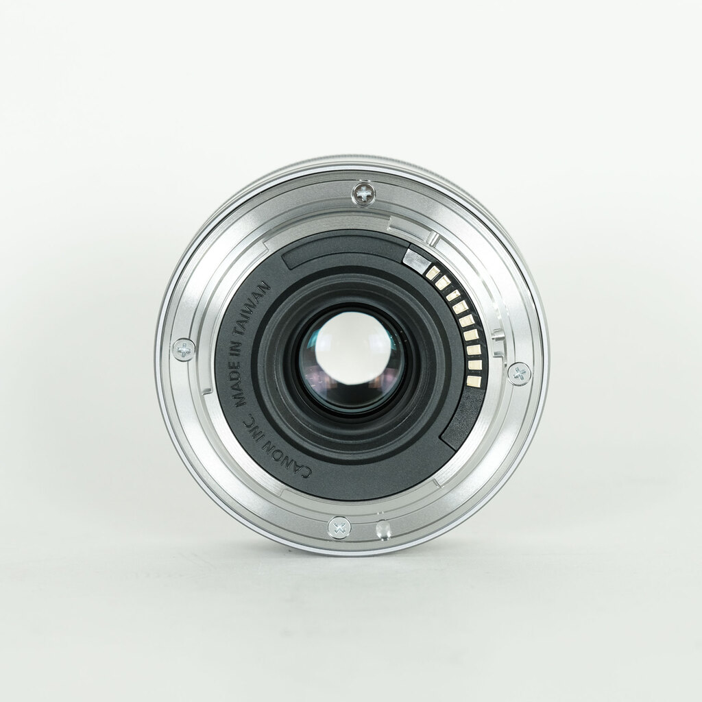 Canon EF-M22mm F2 STM