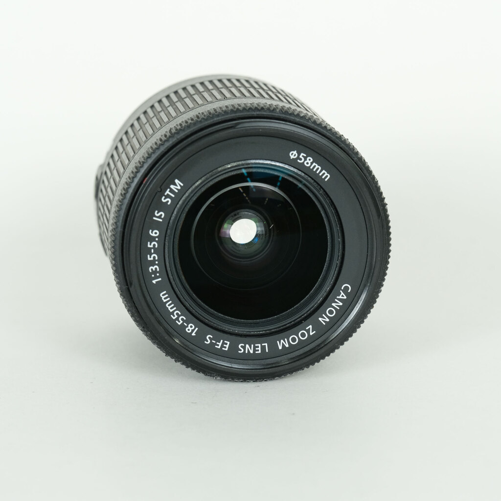 Canon EF-S18-55mm F3.5-5.6 IS STM