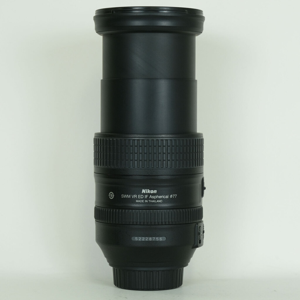 Nikon AF-S NIKKOR 28-300mm f/3.5-5.6G ED VR Nikon AF-S NIKKOR 28-300mm f/3.5-5.6G ED VR