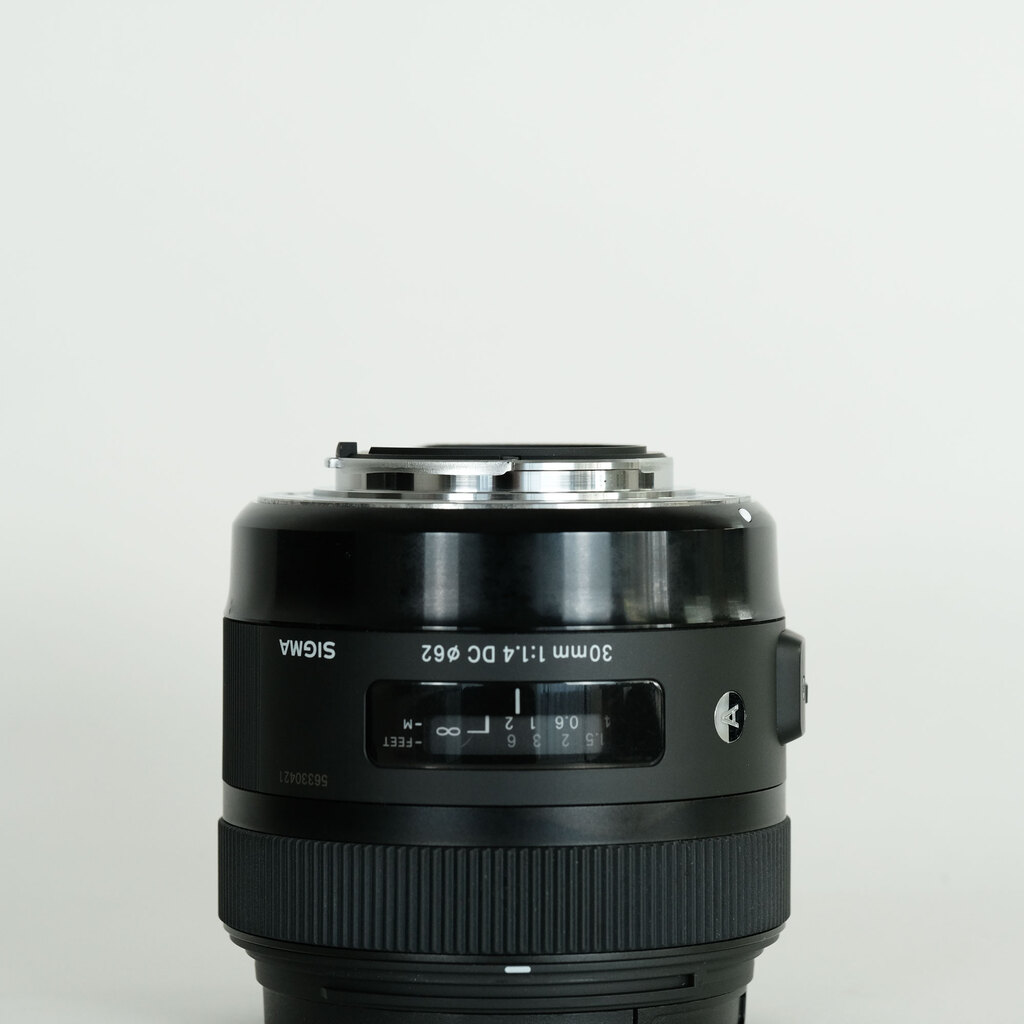 SIGMA sd Quattro & Art 30mm F1.4 DC HSM レンズキット