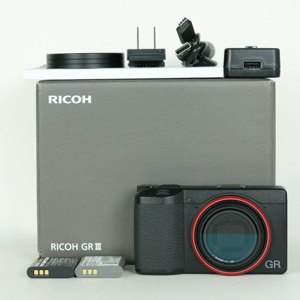 RICOH GR III