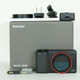 RICOH GR III