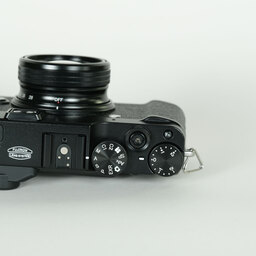 FUJIFILM X10 ブラック
