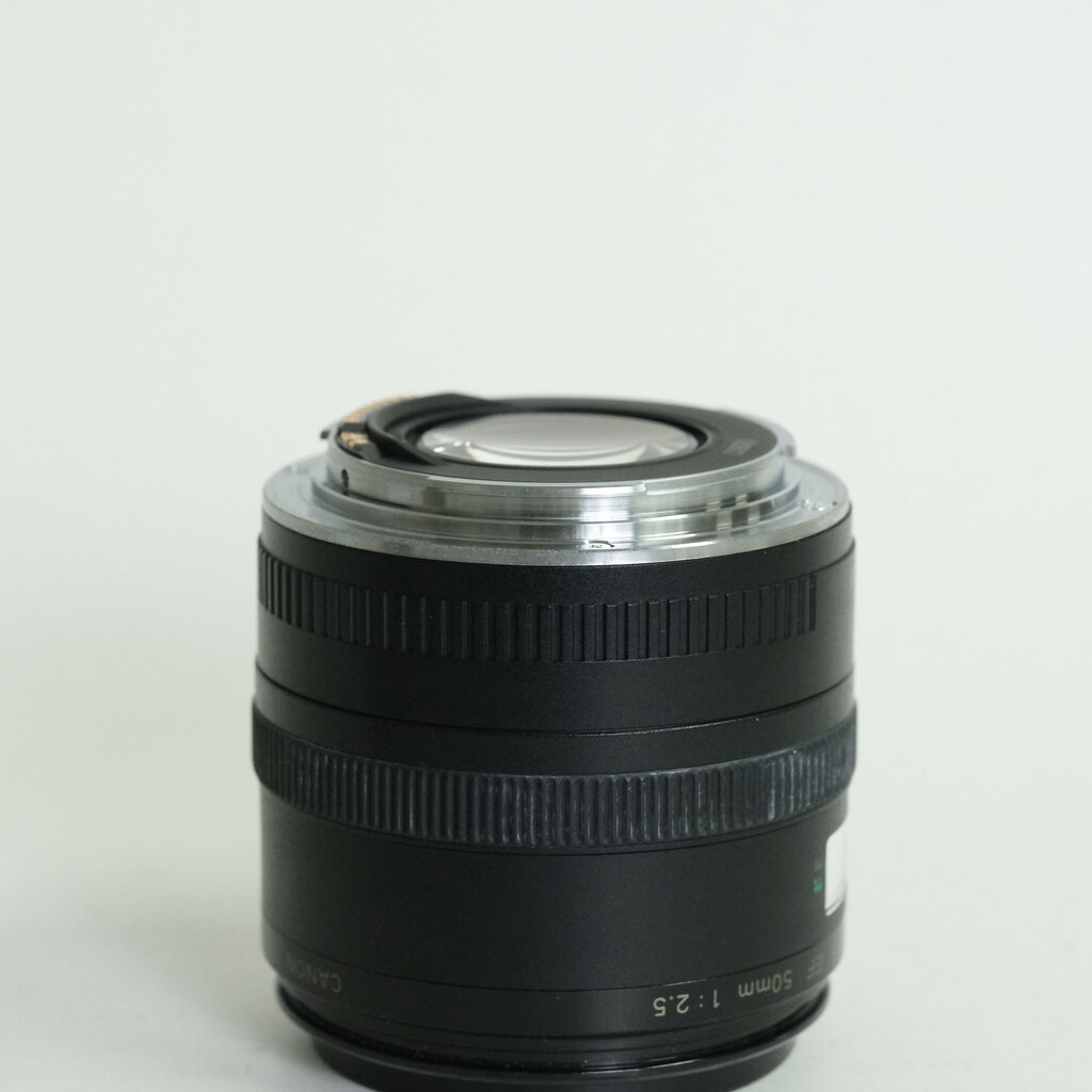 Canon EF50mm F2.5 コンパクトマクロ