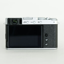 FUJIFILM X-E4