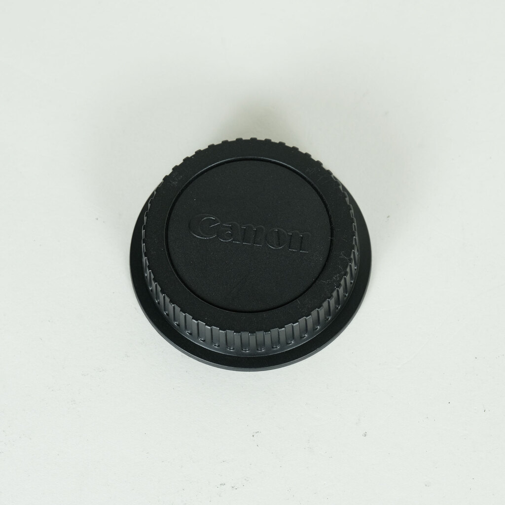 Canon EF-S18-55mm F3.5-5.6 IS STM
