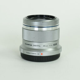 OLYMPUS M.ZUIKO DIGITAL 45mm F1.8