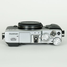 FUJIFILM X-E2