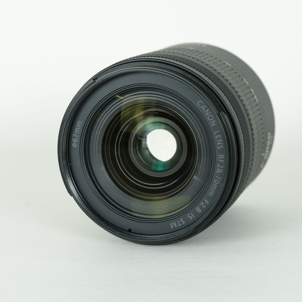 Canon RF28-70mm F2.8 IS STM