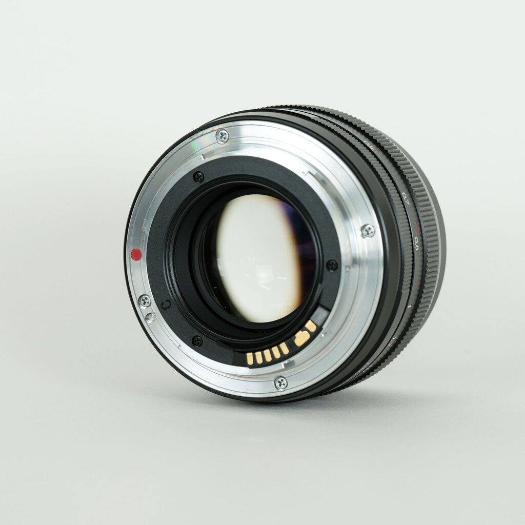 Carl Zeiss Planar T* 50mm F1.4 ZE [キヤノンEF用]