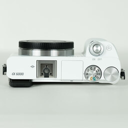 SONY α6000（ILCE-6000）