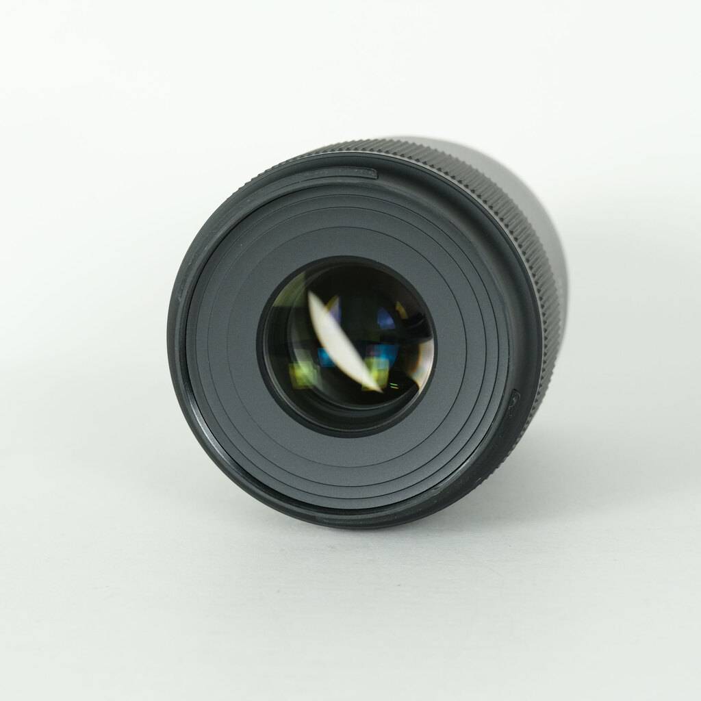 TAMRON 90mm F/2.8 Di III MACRO VXD [ソニーE用]の出品 | ONE SCENE