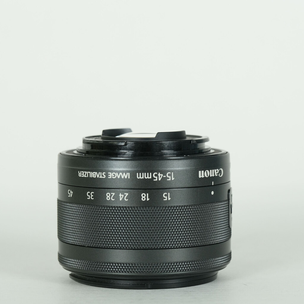 Canon EF-M15-45mm F3.5-6.3 IS STMの出品 | ONE SCENE（ワンシーン）