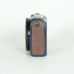 Canon EOS M2 ボディ ベイブルー