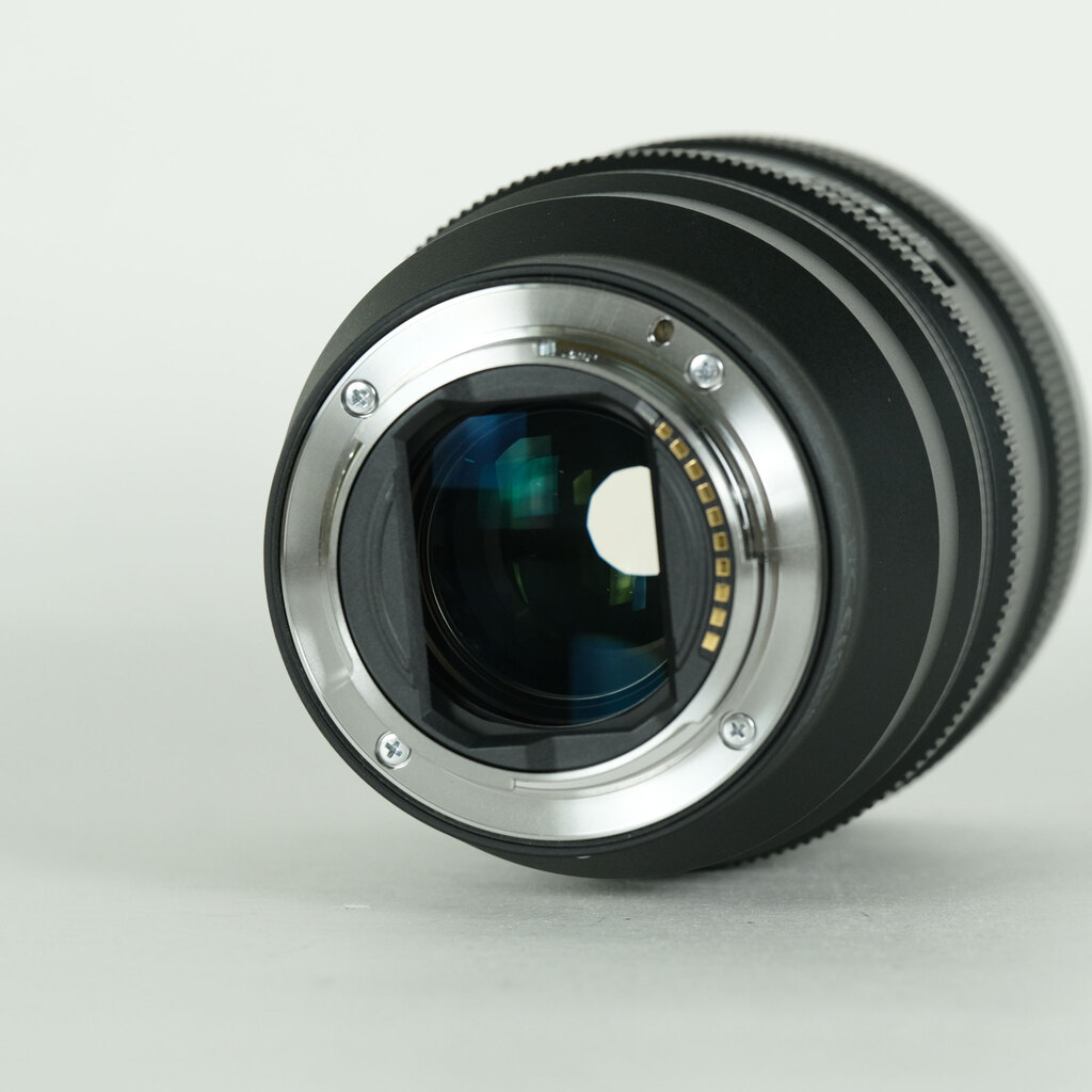 SONY FE 85mm F1.4 GM II SEL85F14GM2の出品 | ONE SCENE（ワンシーン）
