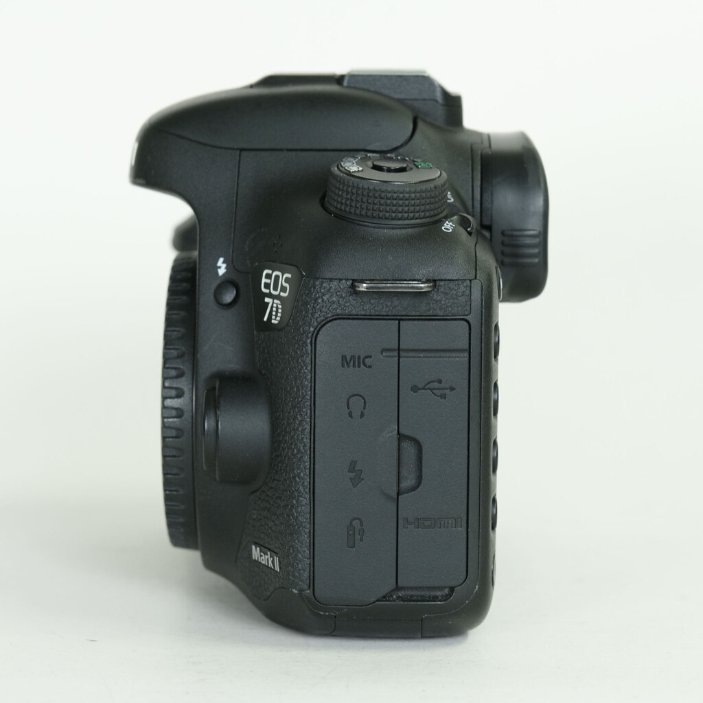 Canon EOS 7D Mark II