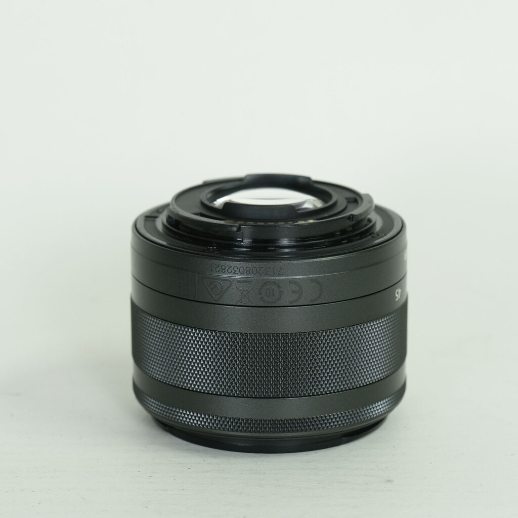 Canon EF-M15-45mm F3.5-6.3 IS STM