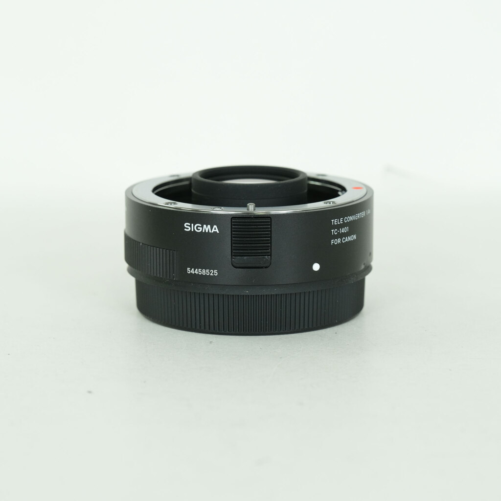 SIGMA Contemporary 150-600mm F5-6.3 DG 1.4xテレコンバーターキット (キヤノンEF用)