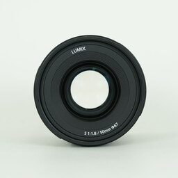 Panasonic LUMIX S 50mm F1.8 Panasonic LUMIX S 50mm F1.8