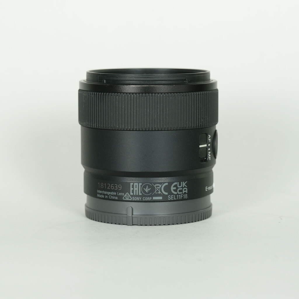 SONY E 11mm F1.8 SEL11F18