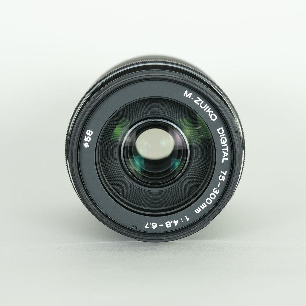 OM SYSTEM M.ZUIKO DIGITAL ED 75-300mm F4.8-6.7 II   　※OM SYSTEMロゴモデル