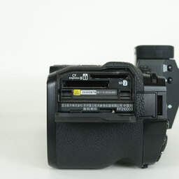 FUJIFILM X-H2