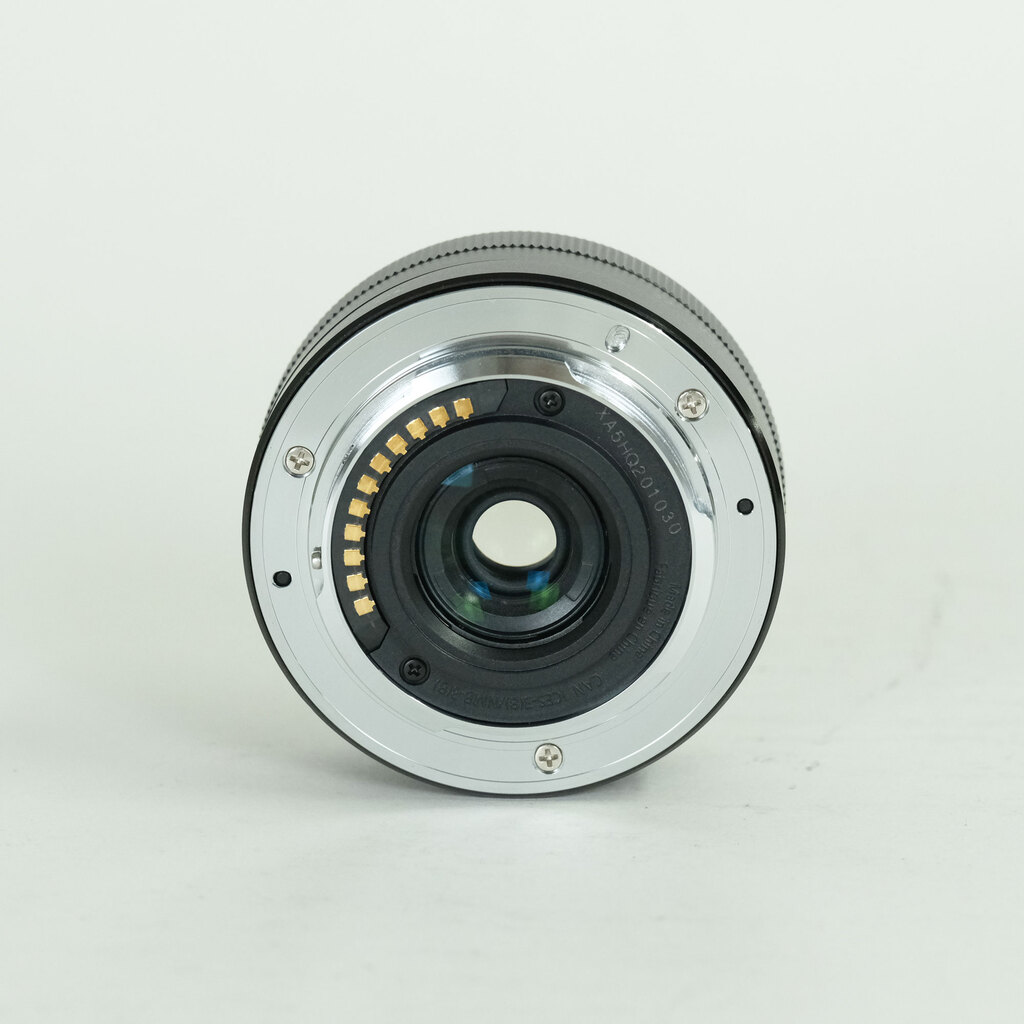 Panasonic LUMIX G VARIO 12-32mm / F3.5-5.6 ASPH. / MEGA O.I.S. Panasonic LUMIX G VARIO 12-32mm / F3.5-5.6 ASPH. / MEGA O.I.S.