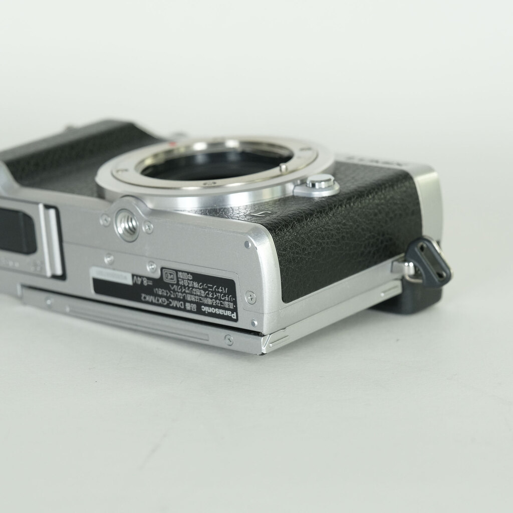 Panasonic LUMIX DMC-GX7MK2 ボディ シルバー