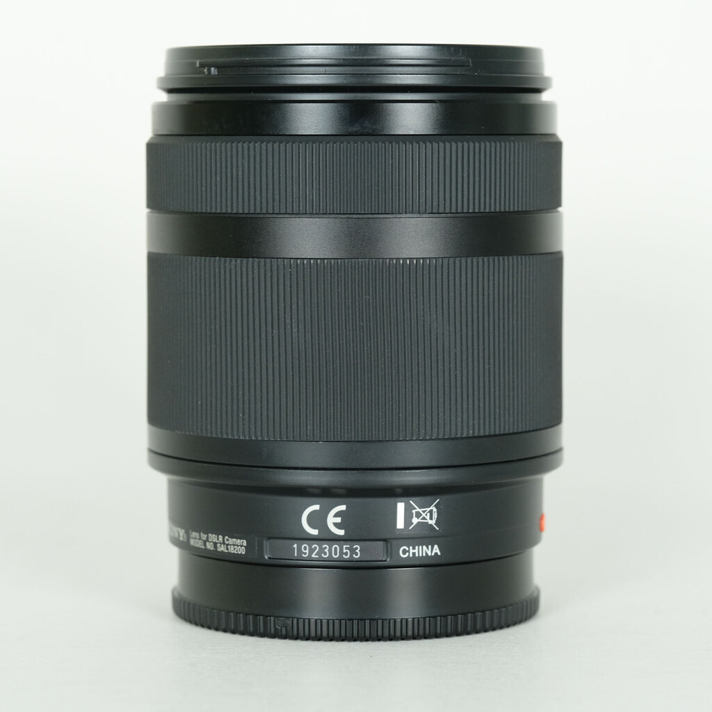 SONY DT18-200mm F3.5-6.3(�\�j�[A�p)
