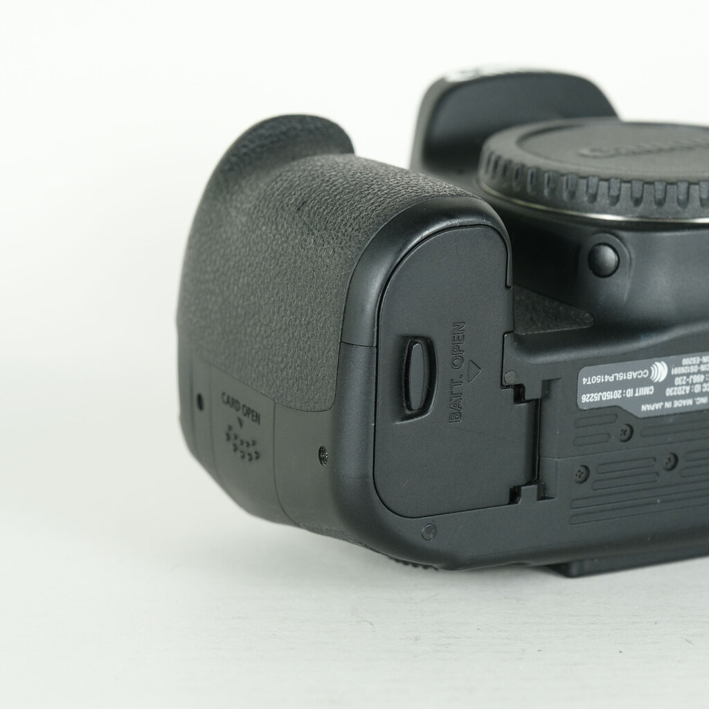 Canon EOS 80Dの出品 | ONE SCENE（ワンシーン）