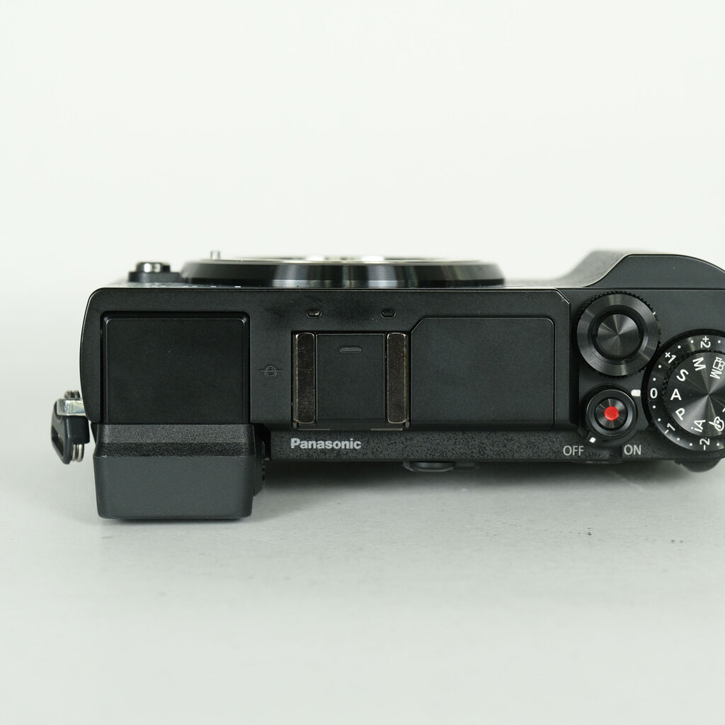 Panasonic LUMIX DC-GX7MK3 ブラックの出品 | ONE SCENE（ワンシーン）