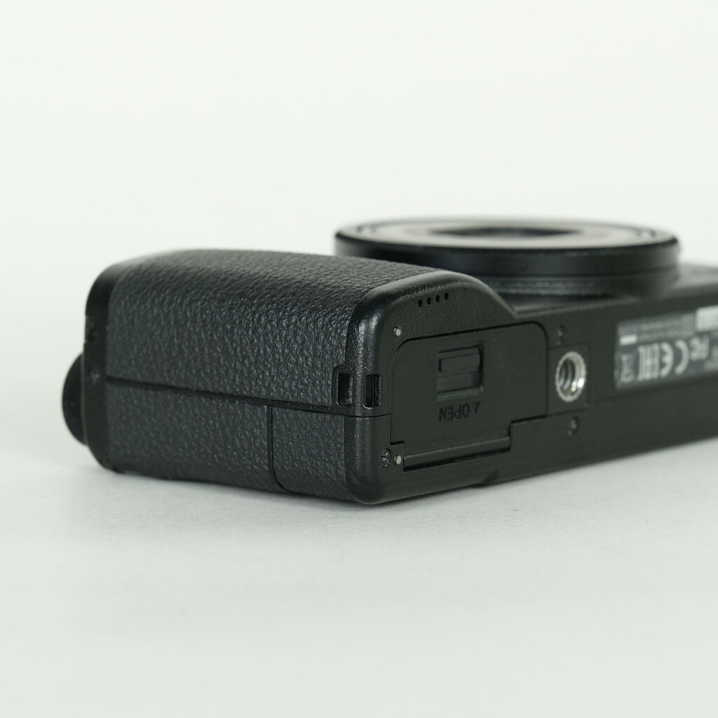 RICOH GR III