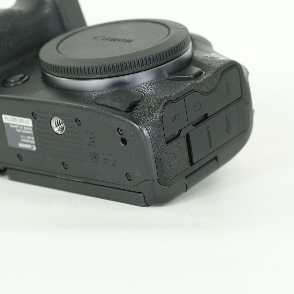 Canon EOS R5 Canon EOS R5