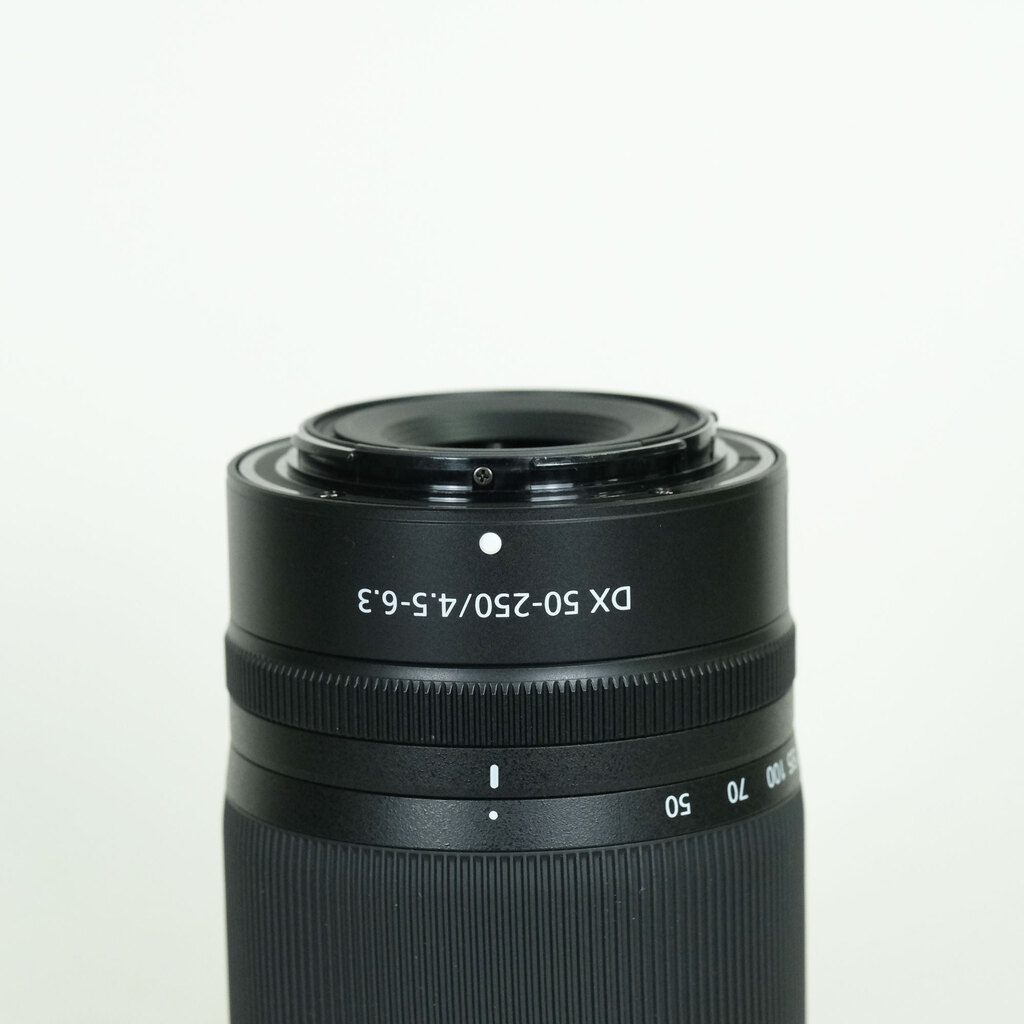 Nikon NIKKOR Z DX 50-250mm f/4.5-6.3 VR Nikon NIKKOR Z DX 50-250mm f/4.5-6.3 VR