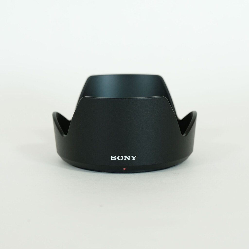 SONY E 18-135mm F3.5-5.6 OSS SEL18135