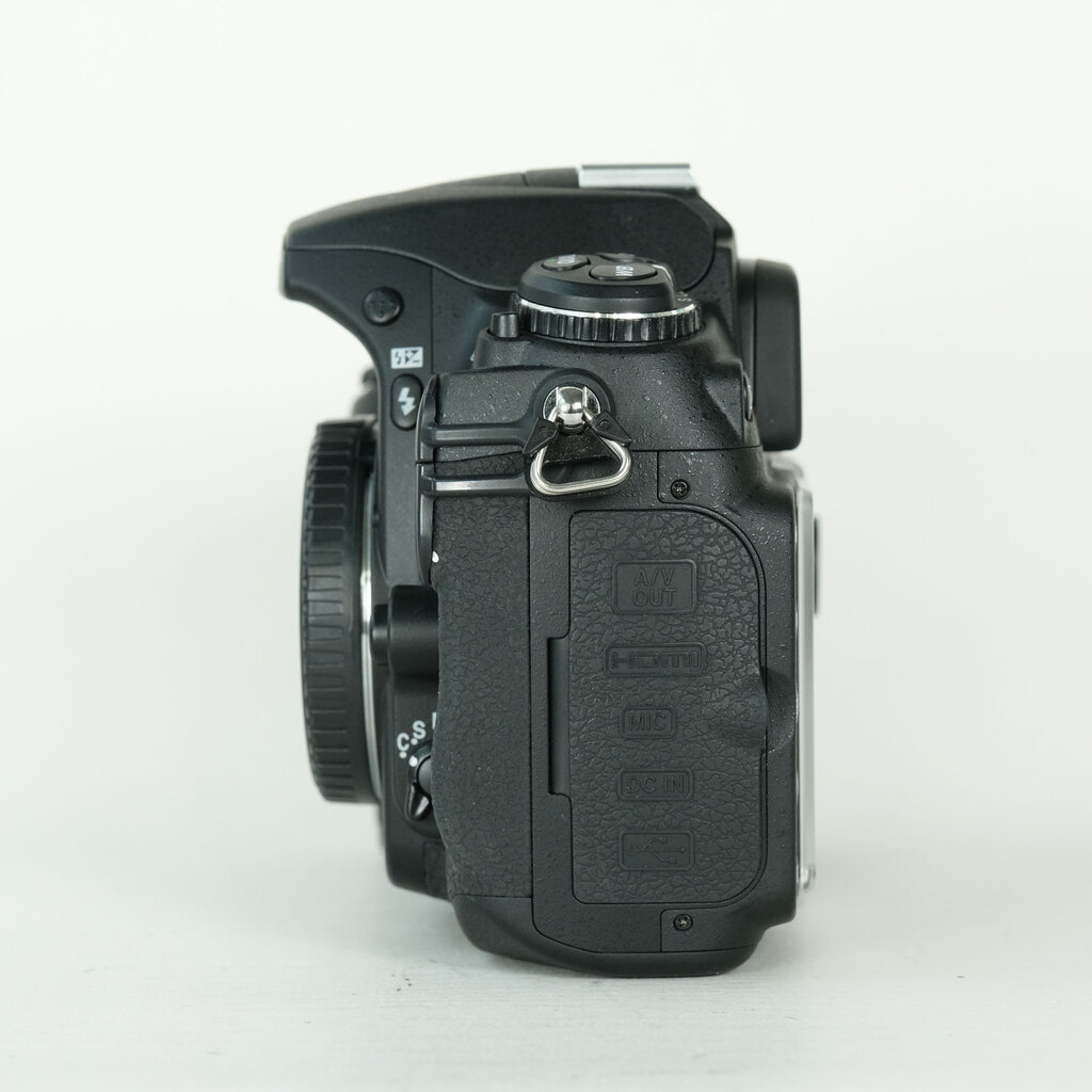 Nikon D300S ボディの出品 | ONE SCENE（ワンシーン）