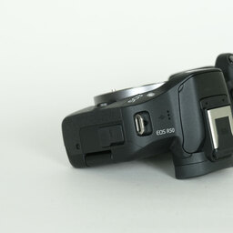 Canon EOS R50