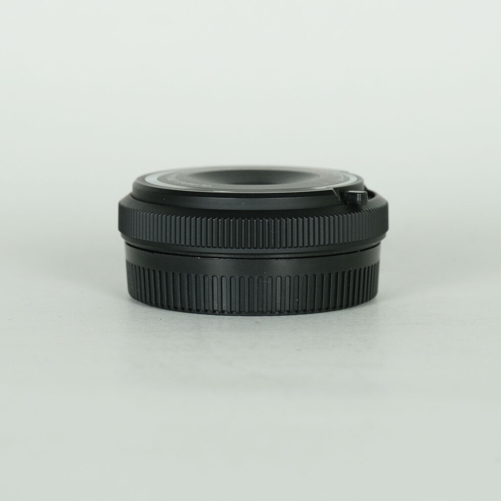 OLYMPUS フィッシュアイボディキャップレンズ（9mm Ｆ8.0 FISHEYE） BCL-0980 ブラック