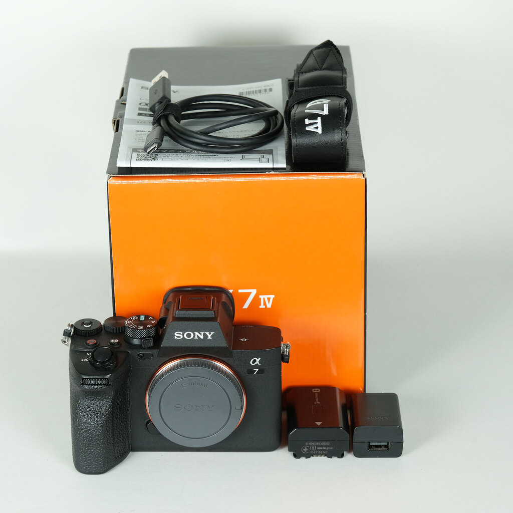 【美品】SONY α7 IV ILCE-7M4 ボディ 元箱・付属品完備 SONY α7 IV（ILCE-7M4）の出品 | ONE SCENE（ワンシーン）