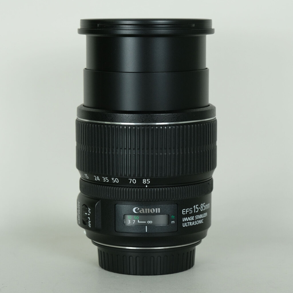 Canon EF-S15-85mm F3.5-5.6 IS USM