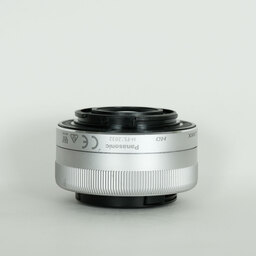Panasonic LUMIX G VARIO 12-32mm / F3.5-5.6 ASPH. / MEGA O.I.S.